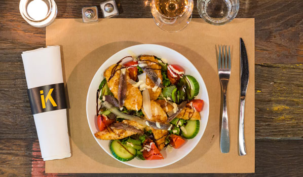 la-fabrik-steakhouse-food-&-drink-restaurant-bar-hangar-quai-rouen-seine-24-salad-598×349